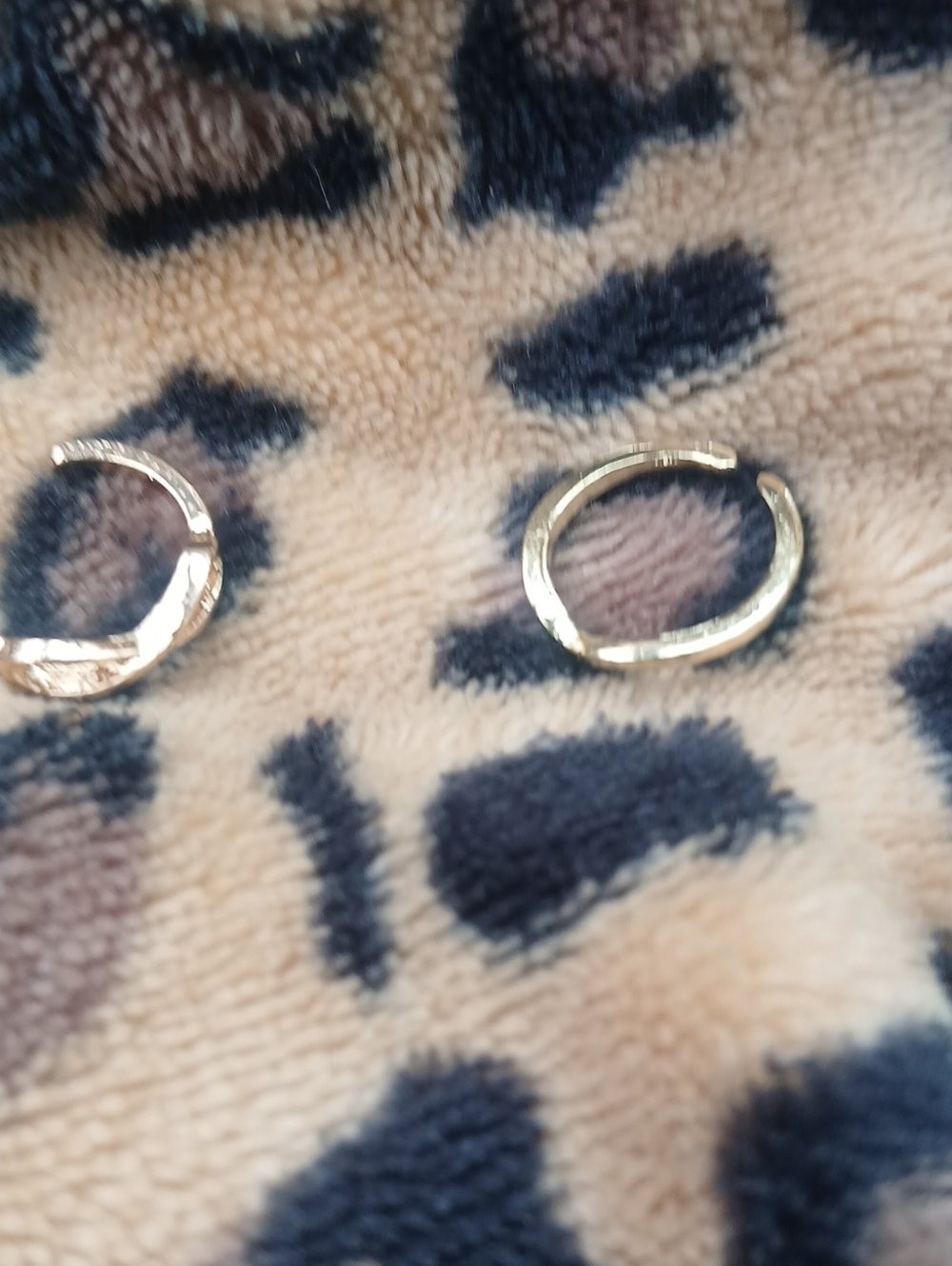 Gold Toe Toe Rings